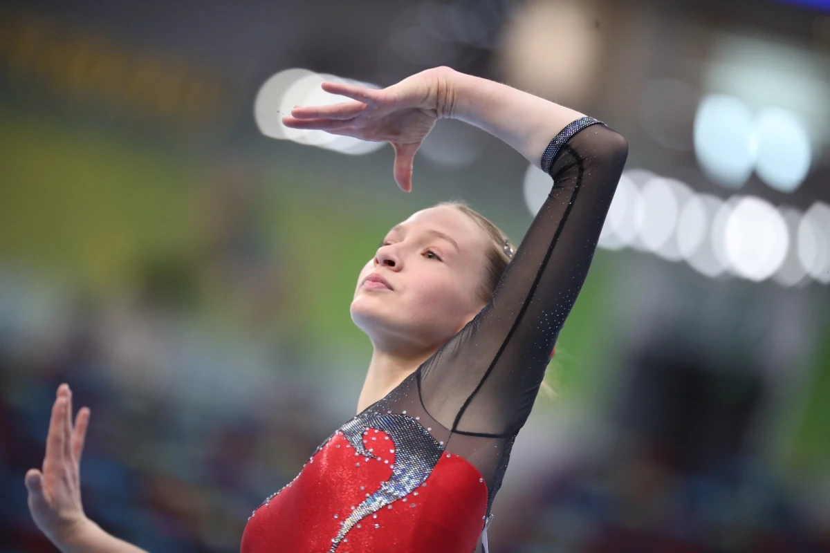 Daha bir gimnastımız Dünya Kubokunun finalında - FOTO 