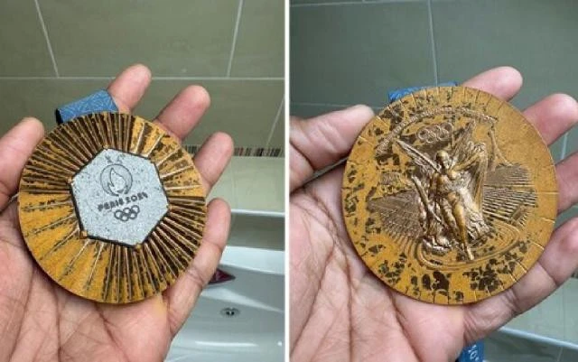 Olimpiyaçılarımızın aşılanmaya məruz qalan medallar yenisi ilə əvəz edilib
