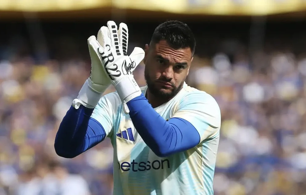 Argentina millisinin üzvü karyerasını başa vurub