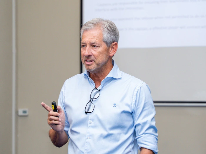 De Bleker “Barselona” - “Nyukasl” oyununa təyinat alıb