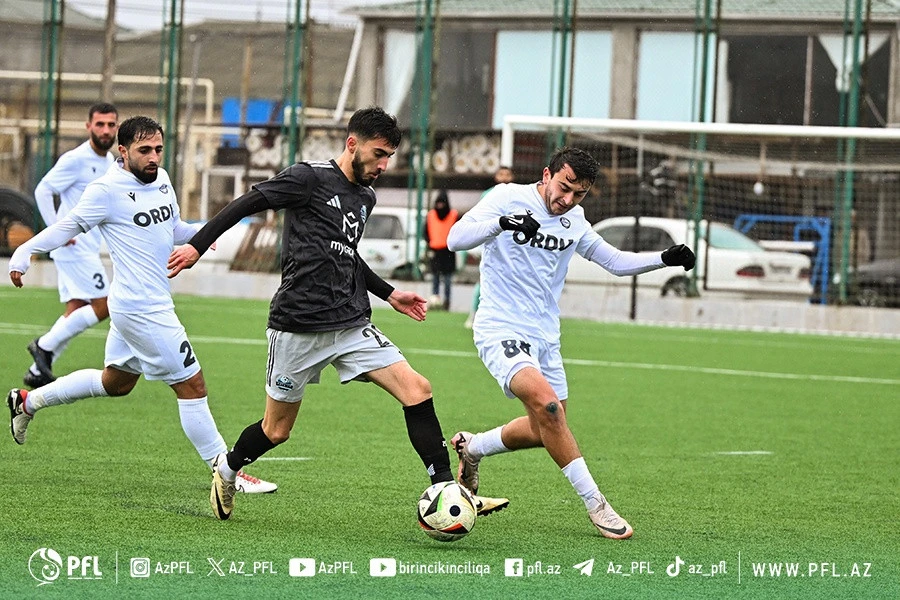 "Şəfa" rəqibləri ilə xal fərqini artırdı