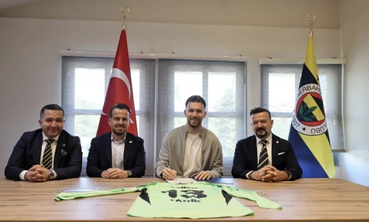 “Fənər”də yeni müqavilə - RƏSMİ 