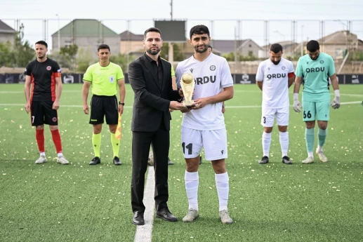 MOİK-in futbolçusu mükafatlandırılıb 