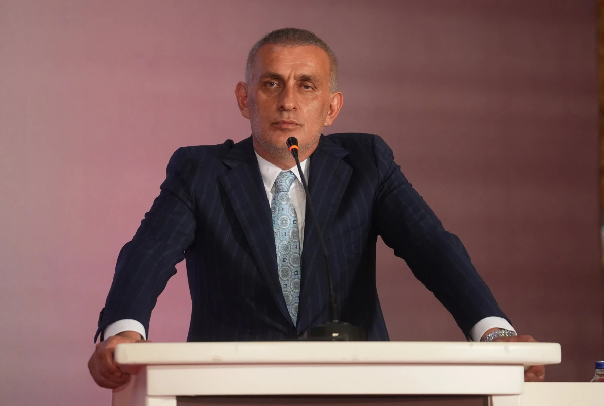 “Üzümə bir söz deyə bilmirlər” – Hacıosmanoğlu susqunluğunu pozdu
