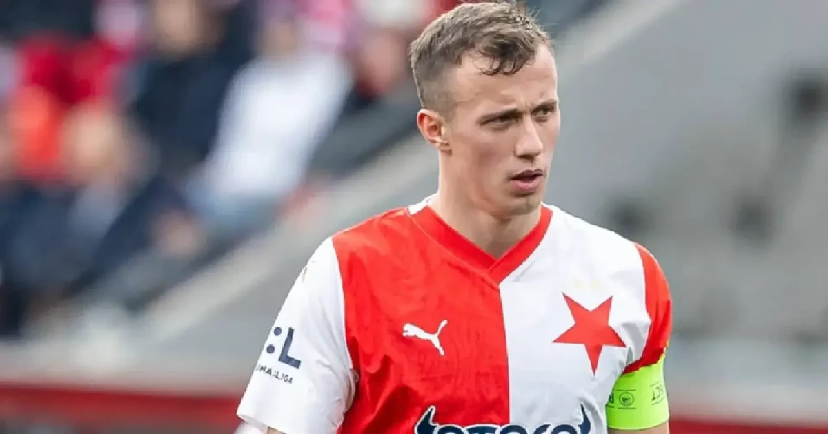 “Slaviya”nın futbolçusu: “Qələbə istəyirik”