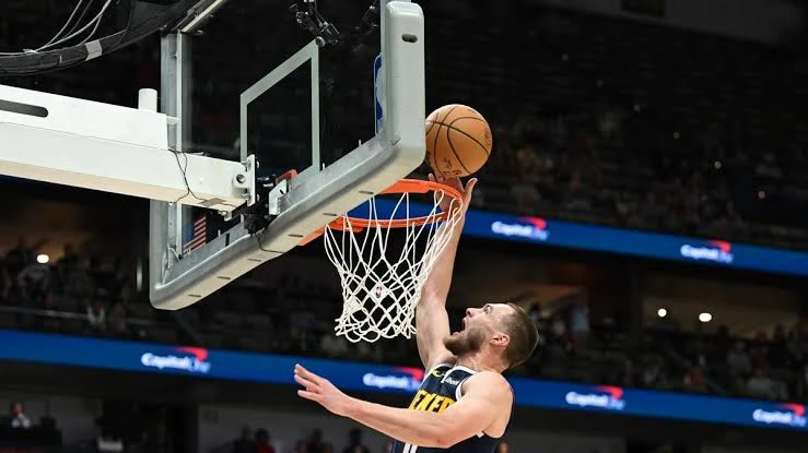 Nikola Yokiç NBA tarixində ikinci oldu – Gecənin nəticələri 