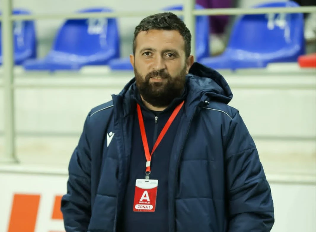 Adil Şükürovun Hakan Sünaldan fərqi  - "Sumqayıt"ın məşqçisi açıqladı