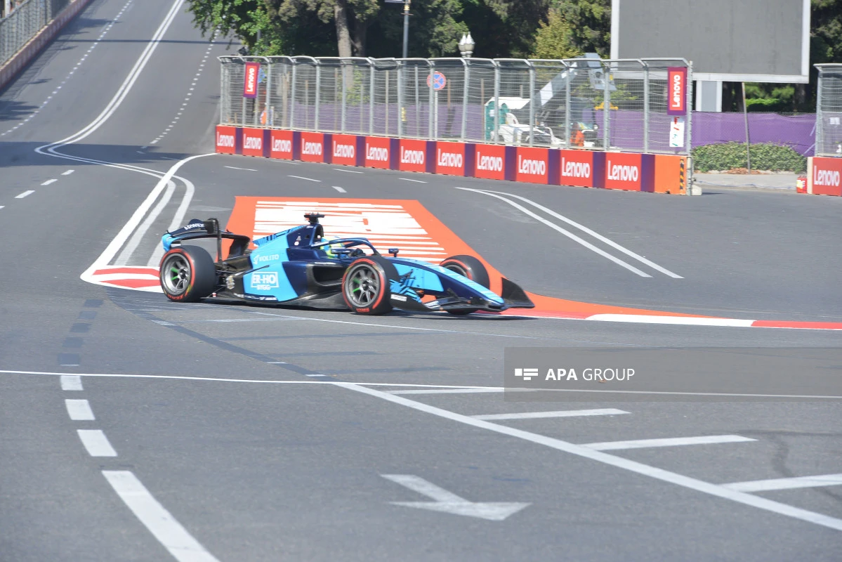 “Formula 1”: Sərbəst yürüşə start verildi