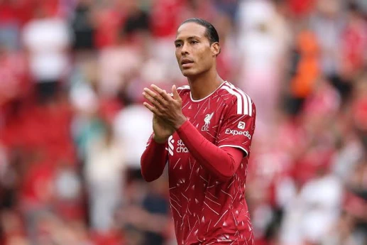 “Real”ın yeni hədəfi – Van Daykı pulsuz transfer etmək istəyir